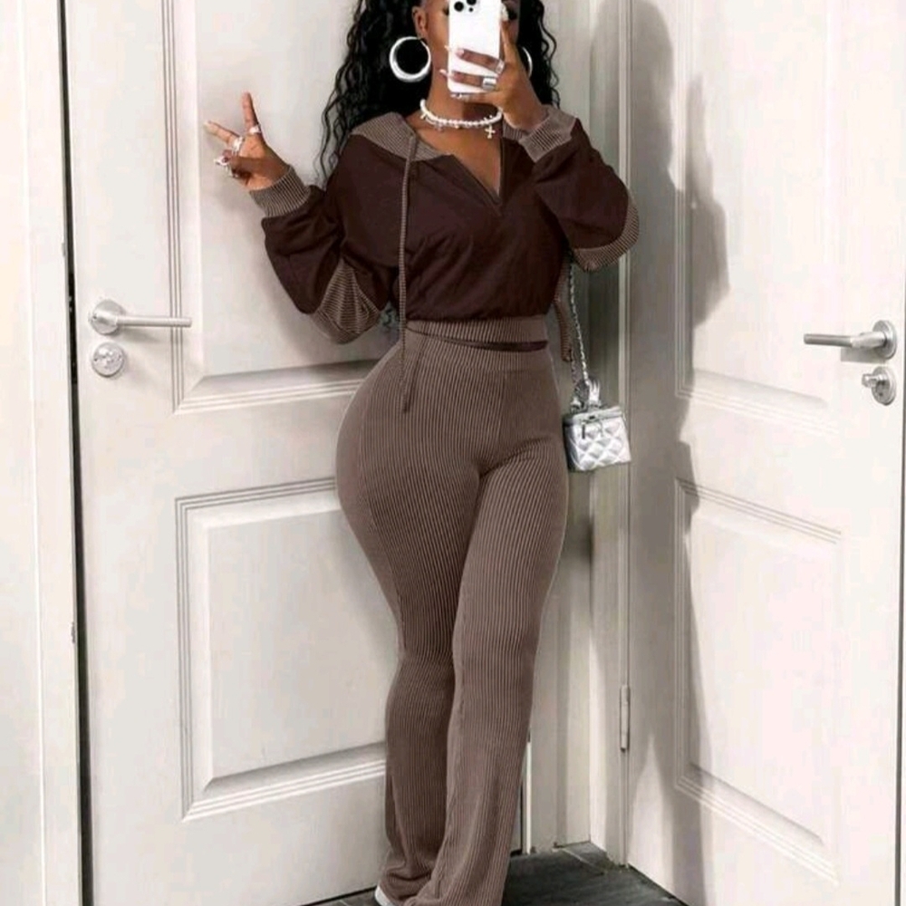 Stylish Two-Piece Ribbed Jumpsuit Set - Brown